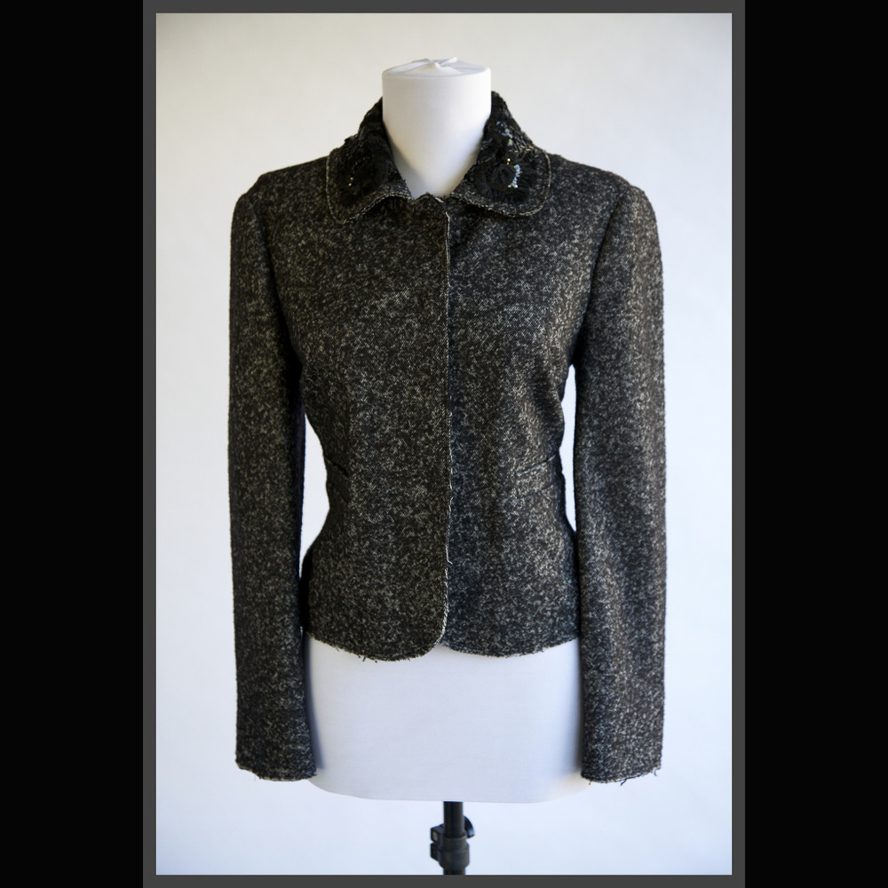 DKNY Embroidered Beaded  Gray Tweed Jacket Size 6